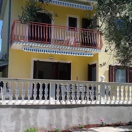 Apartments Nina Ravni Exterior photo